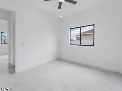 305 Diplomat Pkwy E, Cape Coral FL - photo 17 of 29