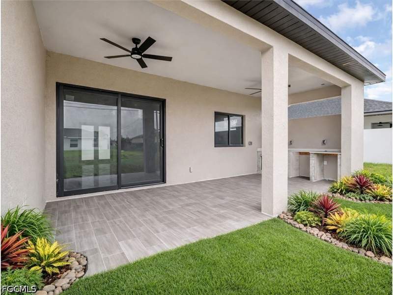 4 bedroom SingleFamilyResidence at 305 Diplomat Pkwy E, Cape Coral, Cape Coral — photo 4