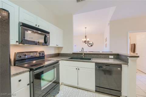 4241 Bellasol Cir 1922, Fort Myers FL - photo 22 of 29