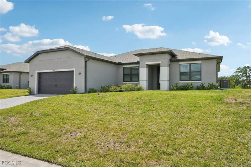 4 bedroom SingleFamilyResidence at 955 Admiral Bull Halsey Ave, Labelle, Labelle — photo 3