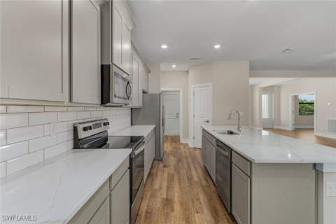 979 Admiral Bull Halsey Ave, Labelle FL - photo 6 of 28
