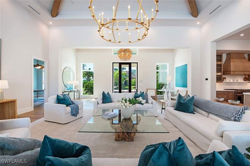 5 bedroom SingleFamilyResidence at 777 Binnacle Dr, Moorings, Naples — photo 2