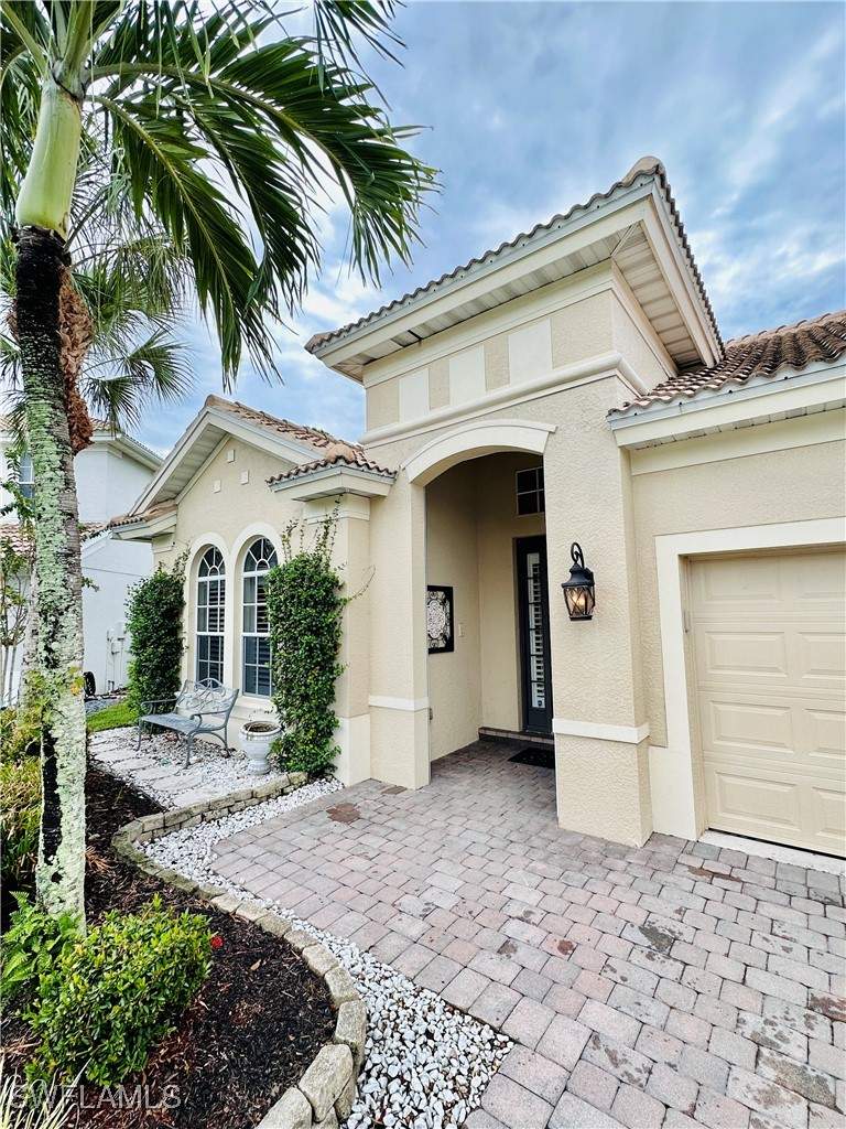 3 bedroom SingleFamilyResidence at 16152 Parque Ln, Delasol, Naples — photo 2