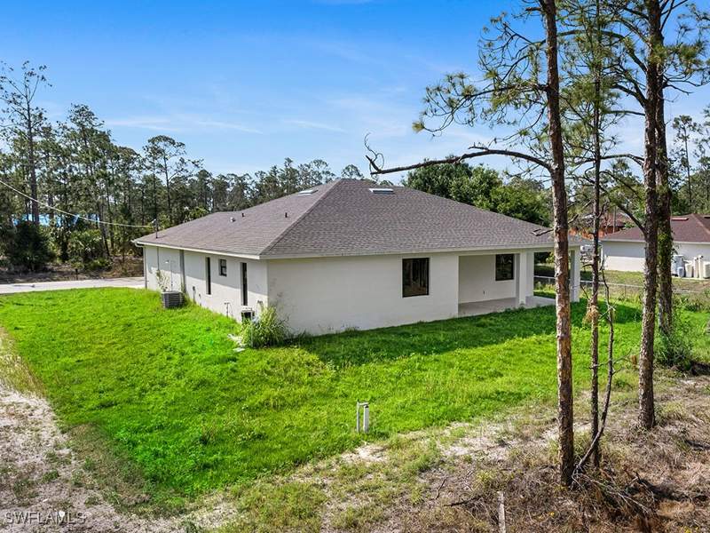 3 bedroom SingleFamilyResidence at 902 Williams Ave, Lehigh Acres, Lehigh Acres — photo 5