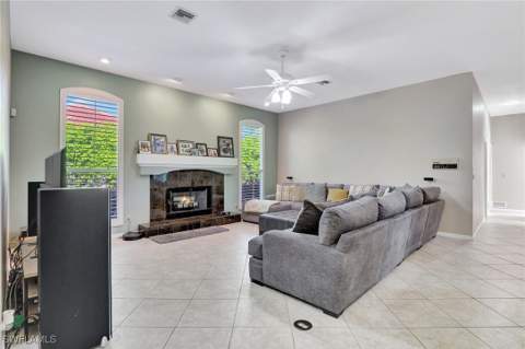 2024 Imperial Cir, Naples FL - photo 16 of 50