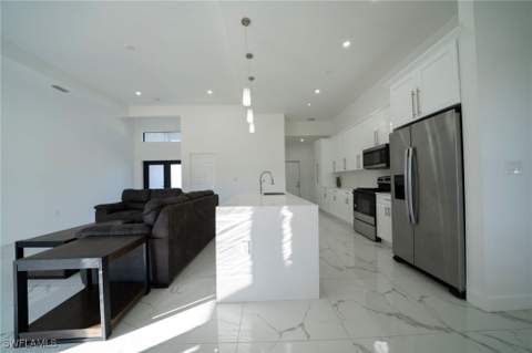 2915 5th St SW, Lehigh Acres FL - photo 10 of 39