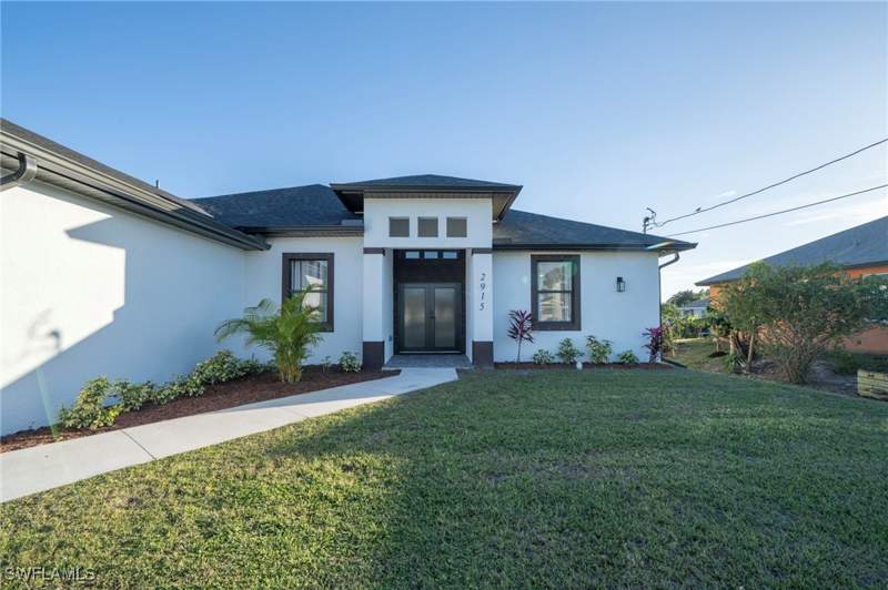 3 bedroom SingleFamilyResidence at 2915 5th St SW, Lehigh Acres, Lehigh Acres — photo 2