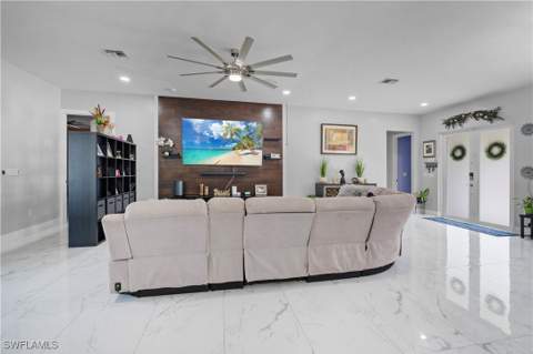 304 Bradley Ave, Lehigh Acres FL - photo 11 of 41
