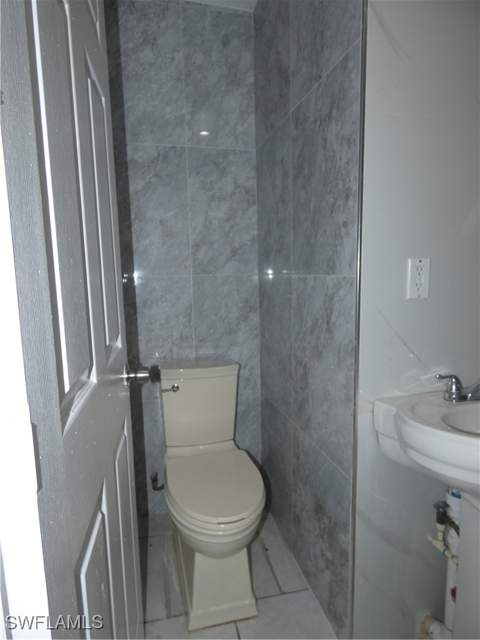 3817 Pearl St, Fort Myers FL - photo 11 of 21