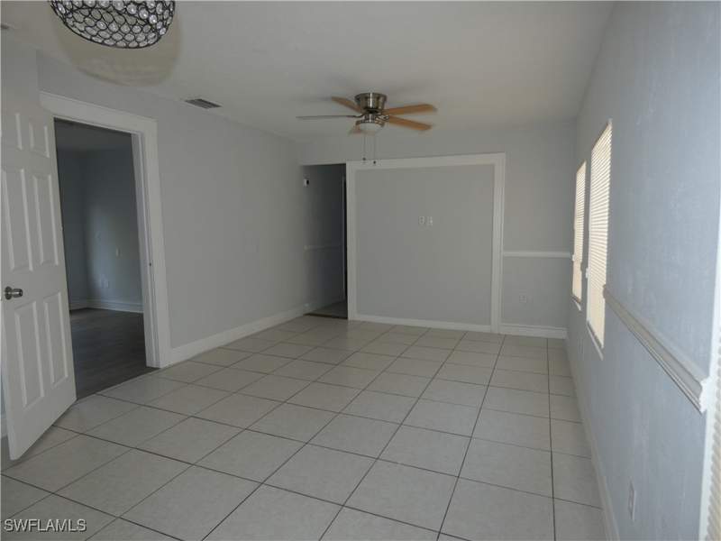 3 bedroom SingleFamilyResidence at 3817 Pearl St, Delay Park, Fort Myers — photo 4