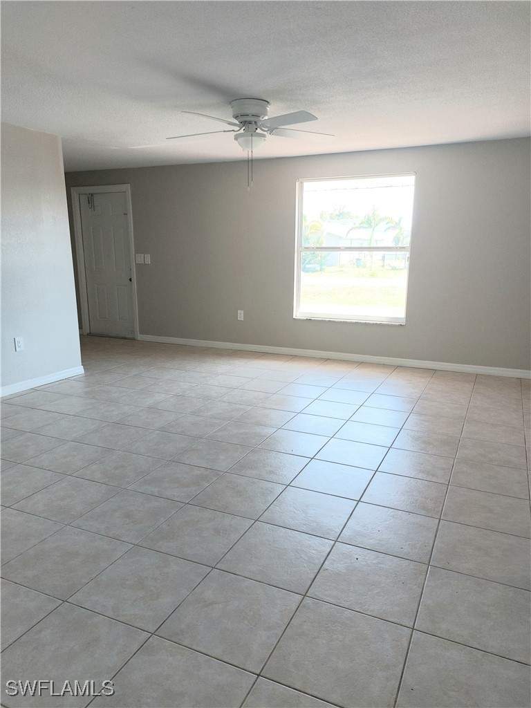 2 bedroom SingleFamilyResidence at 11310 Linda Loma Dr, Linda Loma, Fort Myers — photo 3