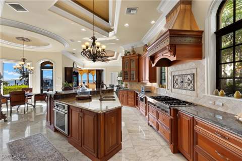 2704 Shriver Dr, Fort Myers FL - photo 16 of 50