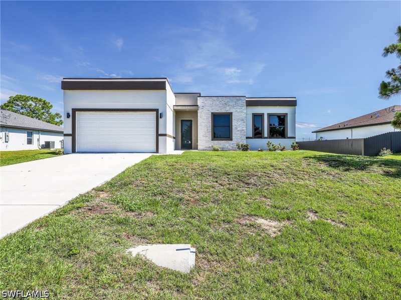 3 bedroom SingleFamilyResidence at 1423 NW 20th Ter, Cape Coral, Cape Coral — photo 1