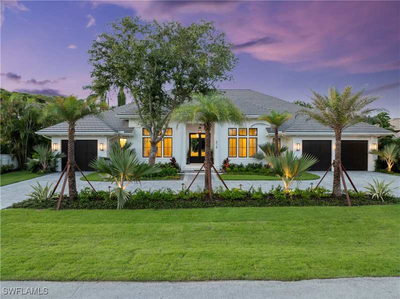 4 bedroom SingleFamilyResidence at 515 Murex Dr, Coquina Sands, Naples — photo 1