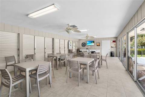 235 Seaview Ct C4, Marco Island FL - photo 17 of 26