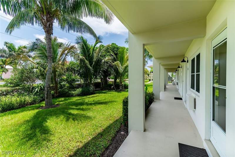1 bedroom Condominium at 235 Seaview Ct C4, Seabreeze West, Marco Island — photo 3