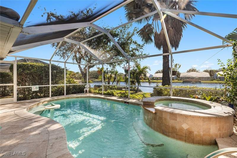 3 bedroom Attached at 550 Captn Kate Ct 22, Northshore Lake Villas, Naples — photo 2