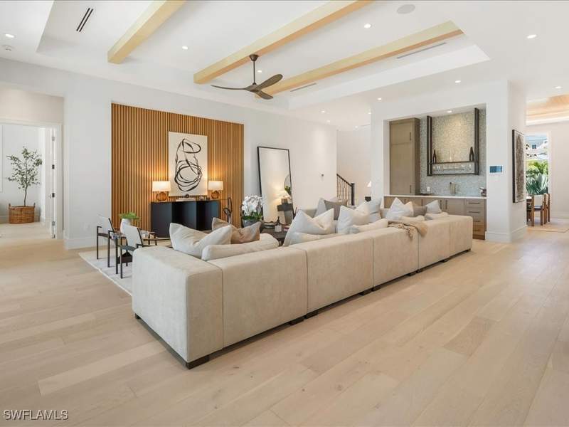 4 bedroom SingleFamilyResidence at 612 Binnacle Dr, Moorings, Naples — photo 5
