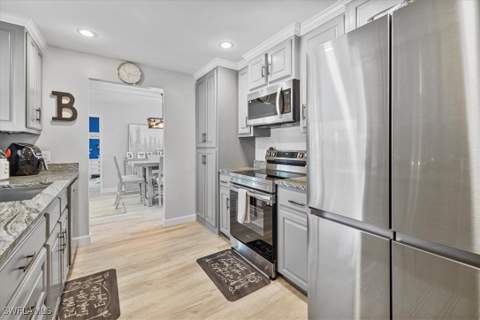206 SE 45th Ter, Cape Coral FL - photo 11 of 28