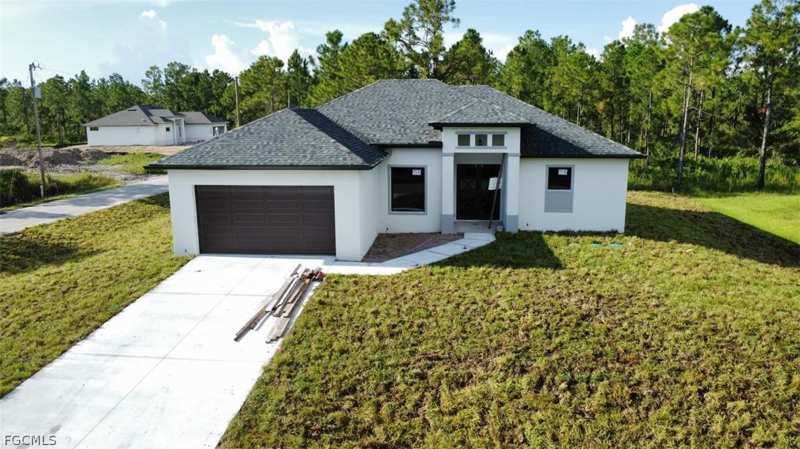 3 bedroom SingleFamilyResidence at 1601 W 9th St, Lehigh Acres, Lehigh Acres — photo 1
