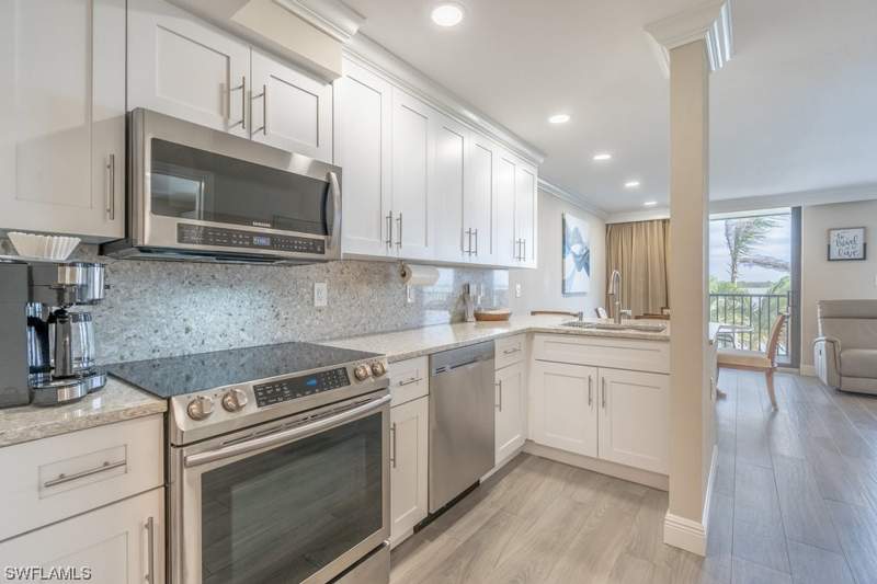 1 bedroom Condominium at 10 Tampa Pl 303, Sunrise Bay Condo, Marco Island — photo 2