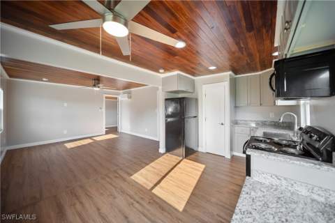 1157 4th Way, North Fort Myers FL - photo 7 of 34