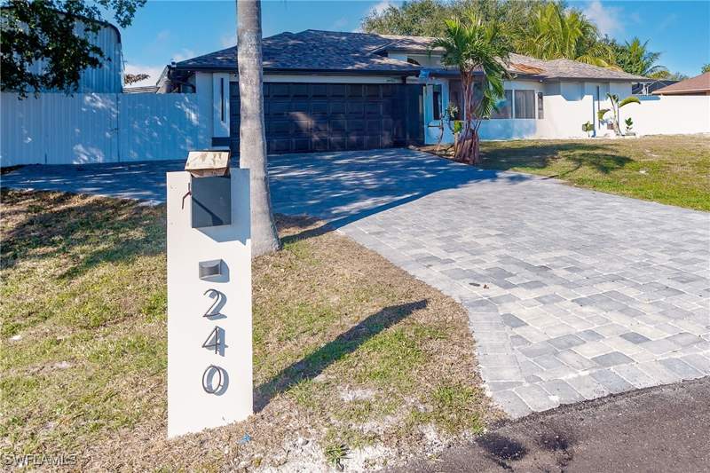3 bedroom SingleFamilyResidence at 240 Laurent Ct, Lehigh Acres, Lehigh Acres — photo 2