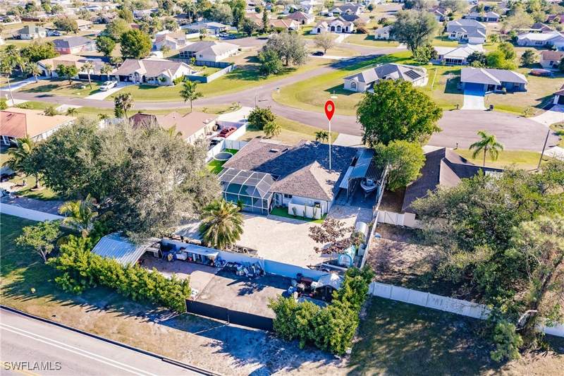 3 bedroom SingleFamilyResidence at 240 Laurent Ct, Lehigh Acres, Lehigh Acres — photo 3