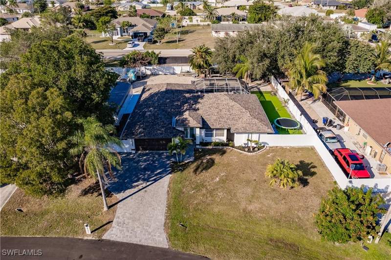 3 bedroom SingleFamilyResidence at 240 Laurent Ct, Lehigh Acres, Lehigh Acres — photo 4