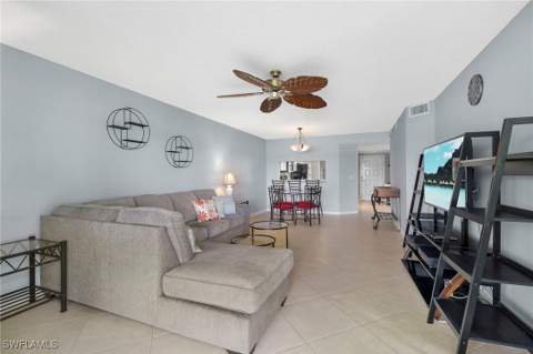 7706 Jewel Ln 101, Naples FL - photo 8 of 37