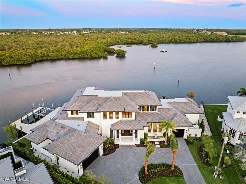 5 bedroom SingleFamilyResidence at 2375 Snook Dr, Royal Harbor, Naples — photo 5
