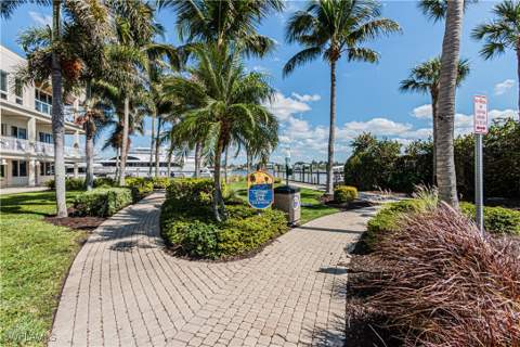 1001 10th Ave S 211, Naples FL - photo 16 of 49