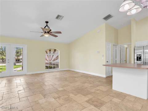 305 SE 16th Pl, Cape Coral FL - photo 10 of 33