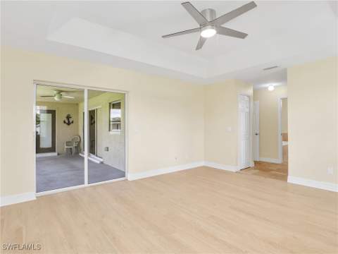 305 SE 16th Pl, Cape Coral FL - photo 14 of 33