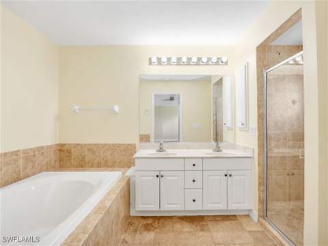 305 SE 16th Pl, Cape Coral FL - photo 15 of 33