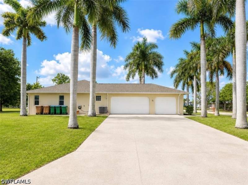 4 bedroom SingleFamilyResidence at 305 SE 16th Pl, Cape Coral, Cape Coral — photo 2