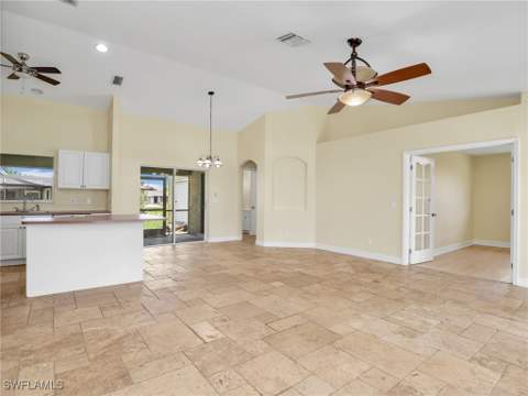 305 SE 16th Pl, Cape Coral FL - photo 8 of 33