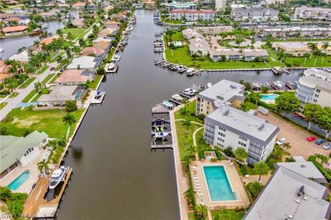 880 Huron Ct 2-306, Marco Island FL - photo 22 of 33