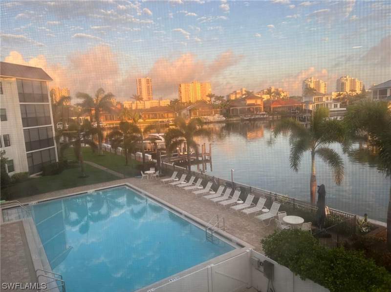 2 bedroom Condominium at 880 Huron Ct 2-306, Breezy Point, Marco Island — photo 4