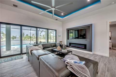 124 SW 16th Pl, Cape Coral FL - photo 7 of 50