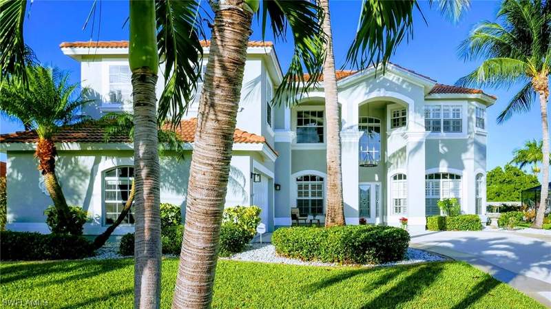 4 bedroom SingleFamilyResidence at 3328 SE 17th Pl, Palaco Grande, Cape Coral — photo 2