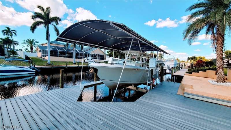 4 bedroom SingleFamilyResidence at 3328 SE 17th Pl, Palaco Grande, Cape Coral — photo 5