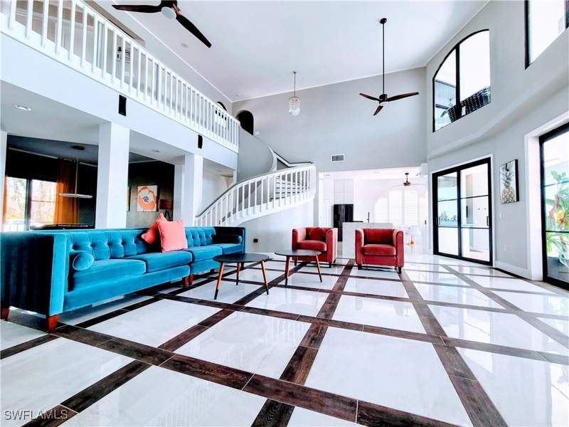 5 bedroom SingleFamilyResidence at 1944 Four Mile Cove Pky, Four Mile Cove, Cape Coral — photo 5