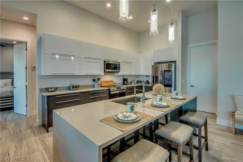 304 NW 13th Ave, Cape Coral FL - photo 11 of 41