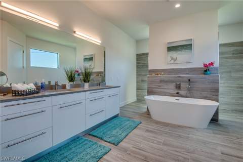 304 NW 13th Ave, Cape Coral FL - photo 19 of 41