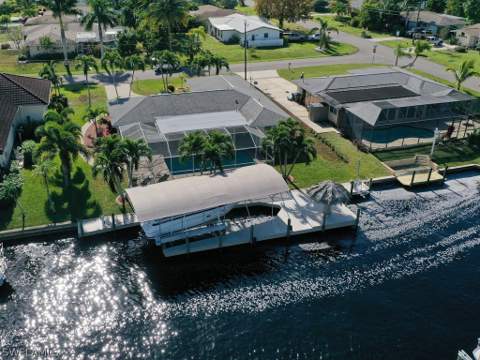 107 SW 58th Ter, Cape Coral FL - photo 8 of 39