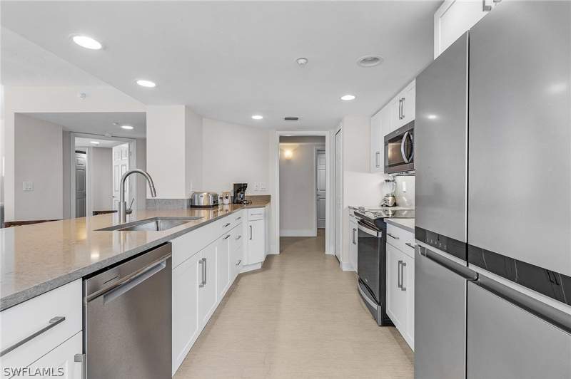 3 bedroom Condominium at 6620 Estero Blvd 1105, Gullwing Beach Resort, Fort Myers Beach — photo 5