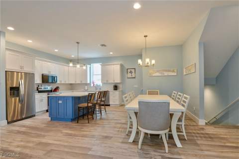 146 Miramar St, Fort Myers Beach FL - photo 10 of 31