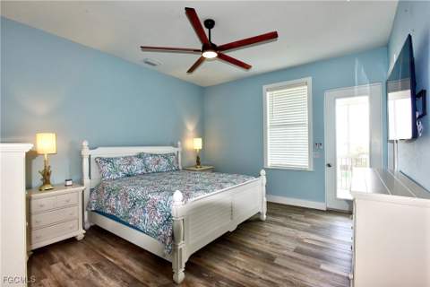 146 Miramar St, Fort Myers Beach FL - photo 13 of 31