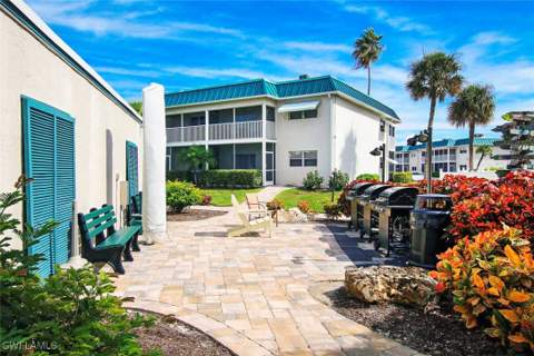 827 E Gulf Dr M4, Sanibel FL - photo 16 of 28